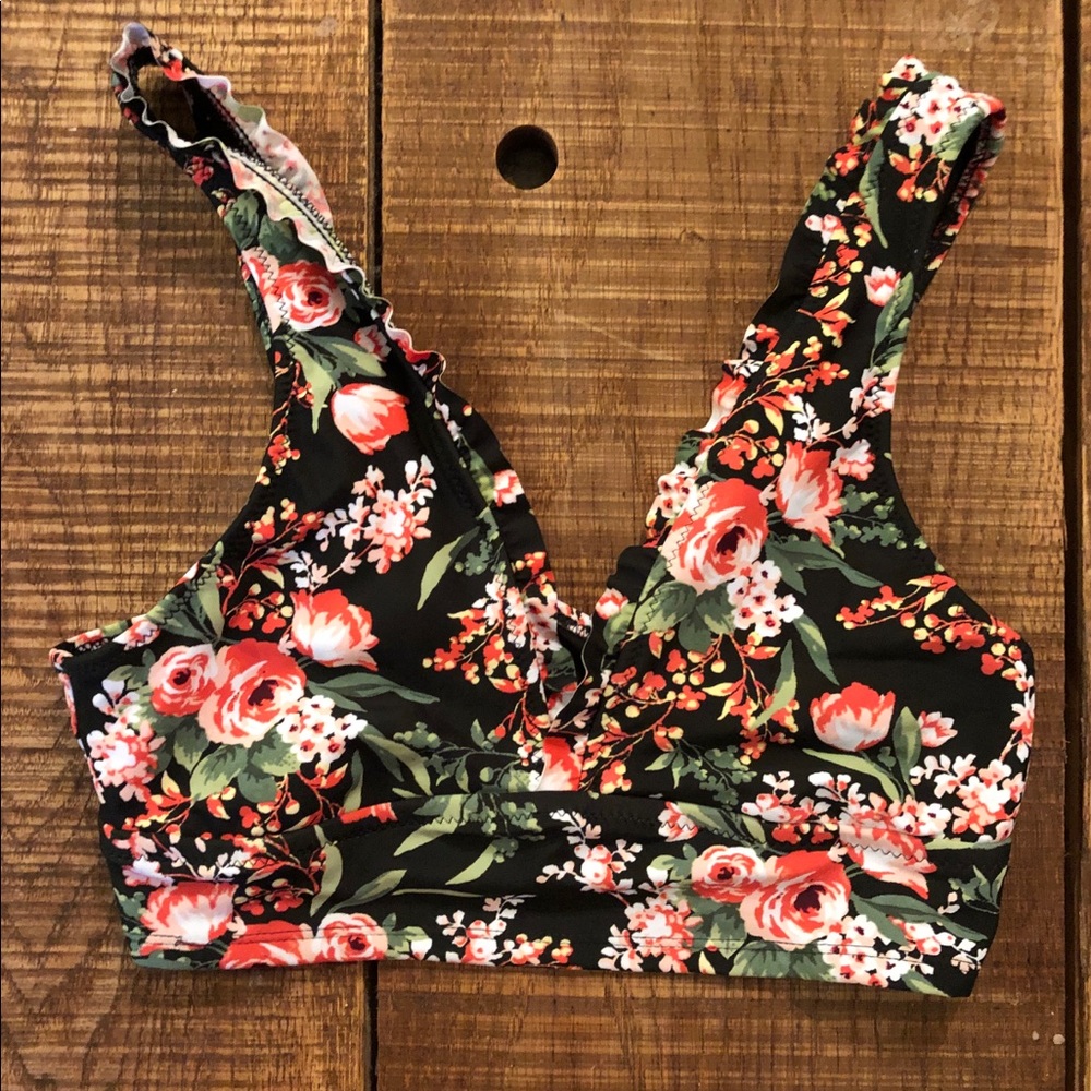 Adorable bikini top